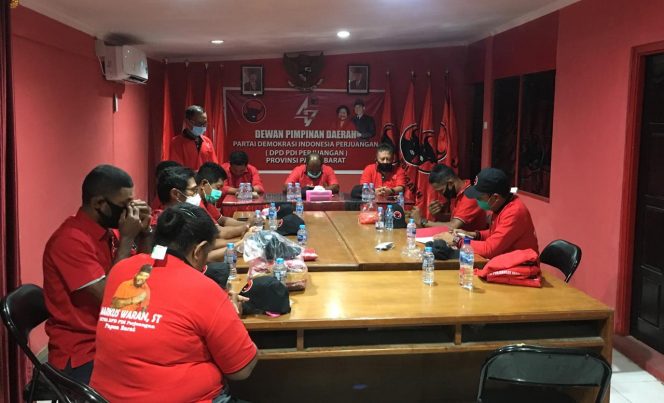 
 Peringati HUT ke-48 PDI Perjuangan 500 Bibit Pohon Siap Ditanam