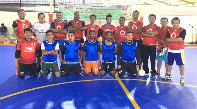 
 Gubernur Buka Pertandingan Eksebisi Futsal Dalam Rangka HPN 2021