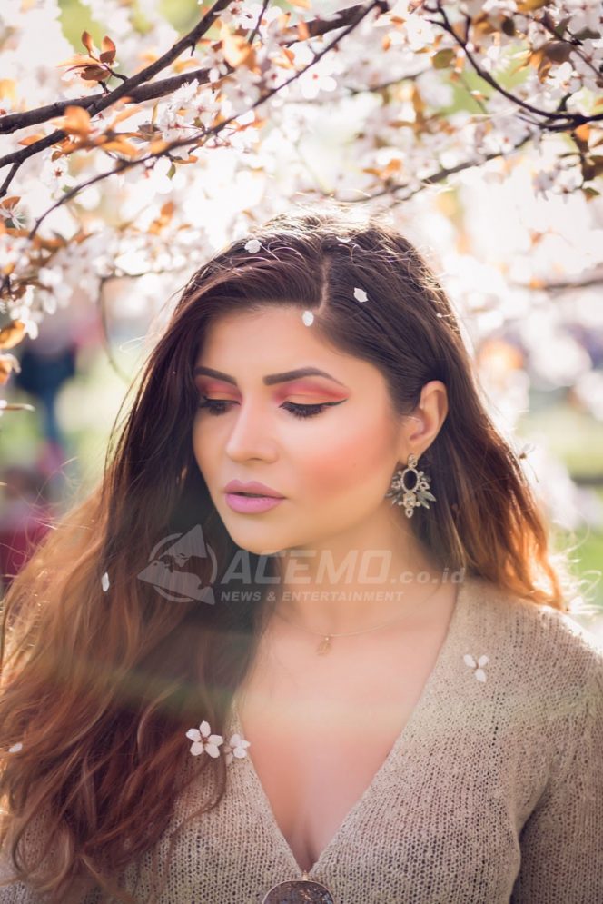 
 Pop Culture’s Top Women Headline Lifetime’s Latest Movies