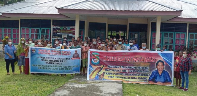 
 Masyarakat Pulau Raam Keluhkan Minimnya Pelayanan Kesehatan dan Pendidikan serta Transportasi Laut