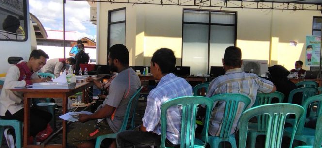 
 Mudahkan Warga Mansel Bayar Pajak, Samsat Manokwari Gelar Samsat Keliling