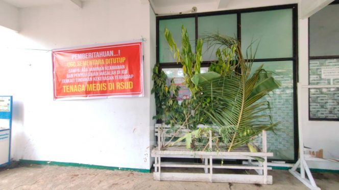 
 Dokter Dapat Kekerasan, Tenaga Medis Palang Ruang UGD RSUD Manokwari