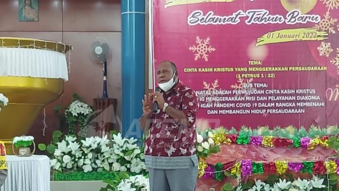 
 Bupati Waran Minta Warganya Waspada, “Omicron” Sudah Ada Di Papua Barat