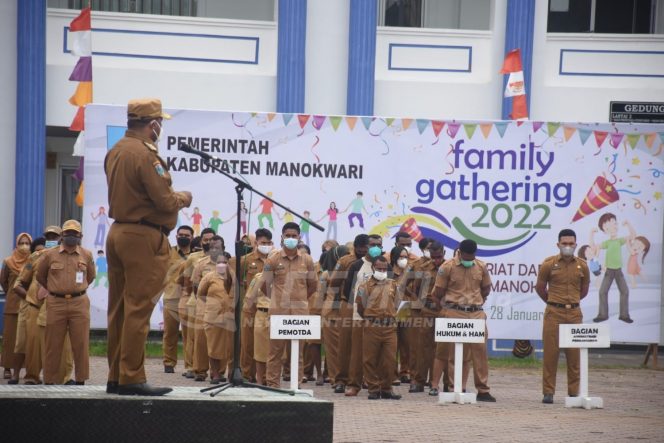 
 Bupati Hermus Tegaskan ASN Stop Mabuk Dan Ludah Pinang Sembarang