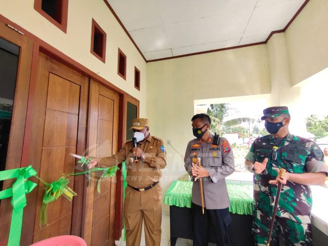 
 Bupati Manokwari Resmikan Pos Polisi Tanah Rubuh
