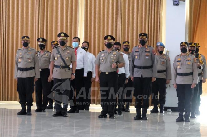 
 Kapolri Mutasikan 3 Kapolres di Lingkungan Polda Papua Barat