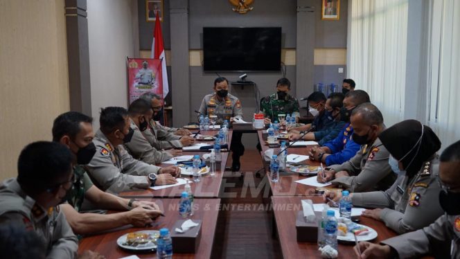 
 Tim DVI Mabes Polri Berhasil Lakukan Identifikasi Korban Kebakaran Di Double O Kota Sorong