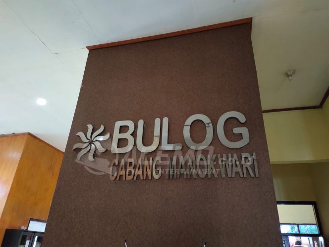 
 Stok Beras Di Perum Bulog Manokwari, Cukup Untuk 3 Bulan Kedepan