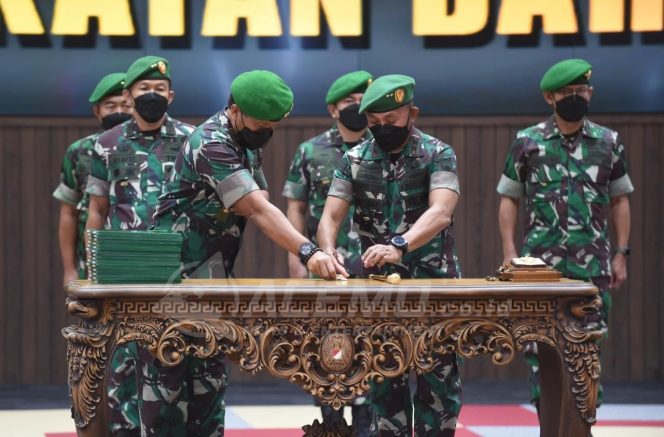 
 Mayjen TNI Gabriel Lema Resmi Jabat Pangdam XVIII/Kasuari