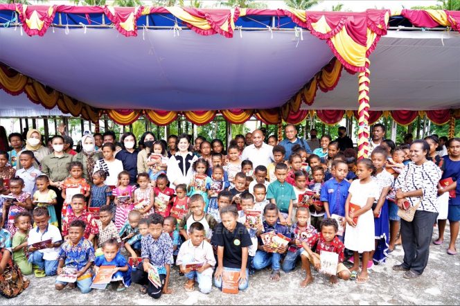 
 Gelar Baksos dan Ibadah Bersama, Warnai Kunjungan Pangdam XVIII Kasuari di Pulau Mansinam