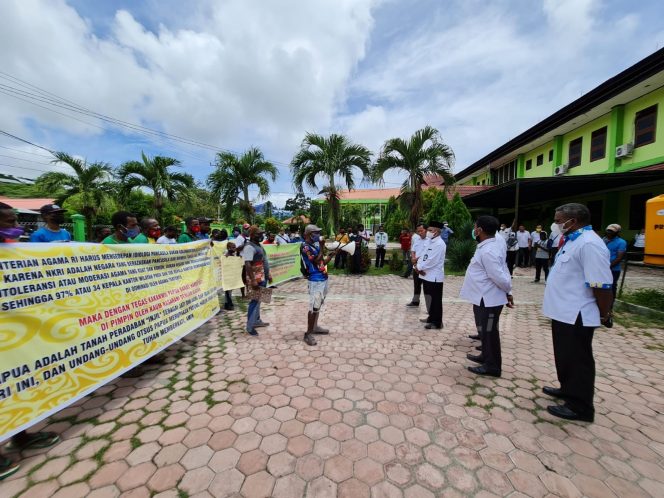 
 Sambangi Kanwil Kemenag PB, Aliansi Masyarakat Papua Barat Desak Penetapan Pejabat Definitif