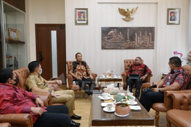 
 Ingin Tingkatkan Tata Kelola Pemerintahan, Bupati Hermus Bertemu Walikota Semarang