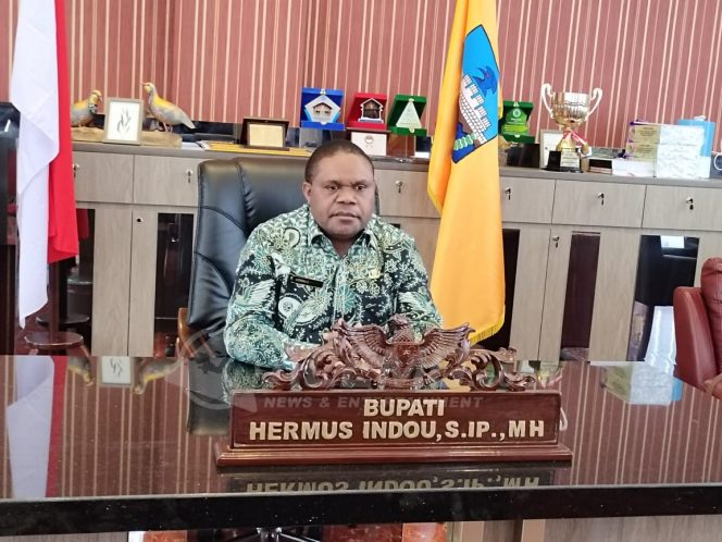 
 Bupati Manokwari Imbau Masyarakat Terima dan Dukung Penjabat Gubernur Papua Barat