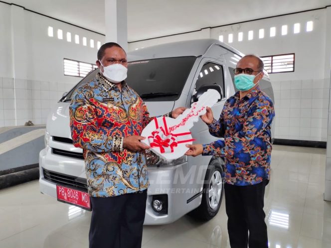 
 Bupati Hermus Resmikan 6 Gedung Dan 3 Kendaraan Operasional BLUD RSU Manokwari