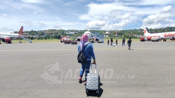 
 Pemerintah Bebaskan Tes Antigen dan PCR Bagi Pelaku Perjalanan Dengan Vaksin Lengkap