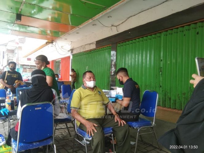 
 Satlantas Polres Manokwari Gelar Vaksinasi Sekaligus Sosialisasi Tertib Lalu Lintas