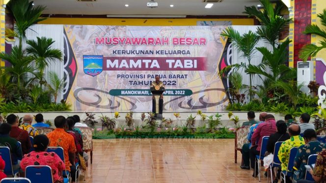 
 Bupati Manokwari Apresiasi Mubes Perdana Suku Besar Mamta Tabi Papua Barat