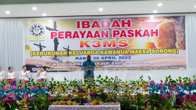 
 Gubernur Papua Barat Hadiri Perayaan Paskah K3MS, Pengorbanan Yesus Harus Dimaknai