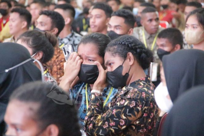 
 655 Casis Bintara Polda Papua Barat Lanjut Ke Tahap Rikkes II