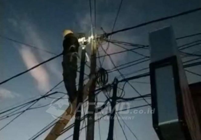
 PLN Gerak Cepat Amankan Jaringan Listrik Terdampak Kebakaran Kompleks Marina