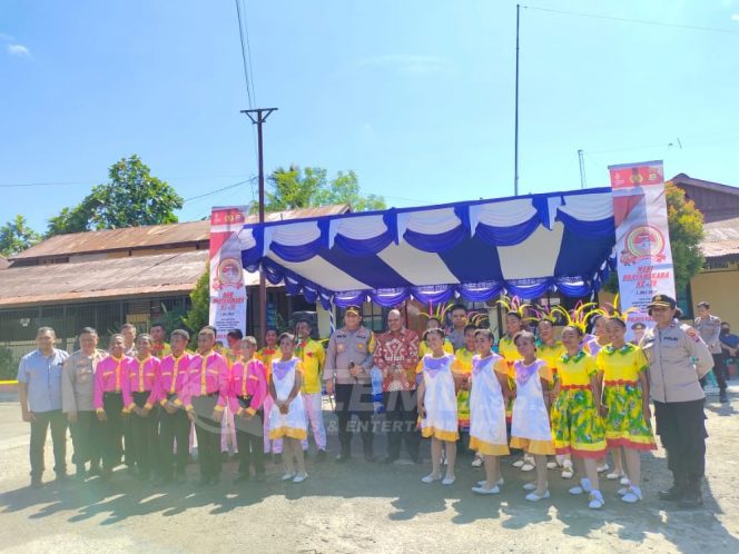 
 Bupati Hermus Apresiasi Polres Manokwari Turut Kembangkan Seni Tari  Melalui Lomba Yospan
