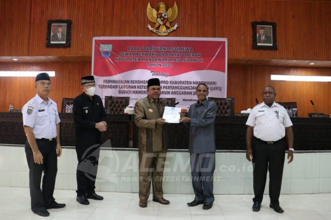 
 Bupati Hermus Minta OPD Segera Tindaklanjuti Rekomendasi DPRD Terkait LKPJ T.A 2021