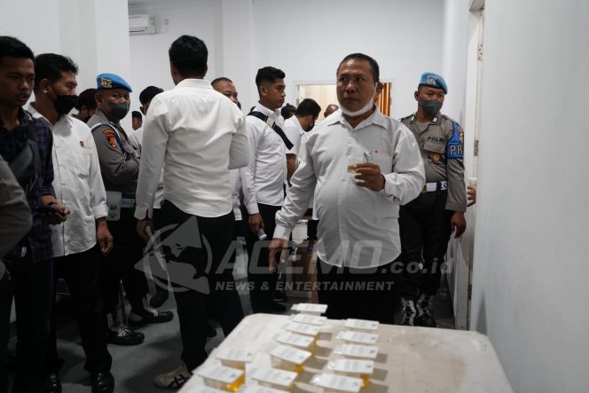 
 Sebanyak 105 Personil Polda Papua Barat Laksanakan Tes Urine