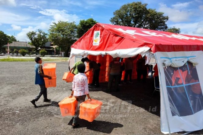 
 Kemensos Kirim 2.000 Paket Makanan Untuk Korban Banjir di Kota Sorong