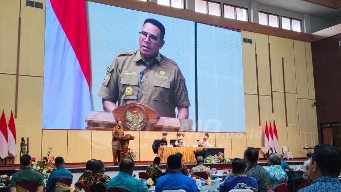 
 Pj. Gubernur Papua Barat Laporkan Usulan DOB Kepada Ketua Komisi II DPR RI
