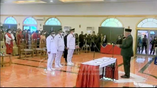 
 Lantik Tiga Carateker Kepala Daerah, Ini Pesan Pj. Gubernur Papua Barat