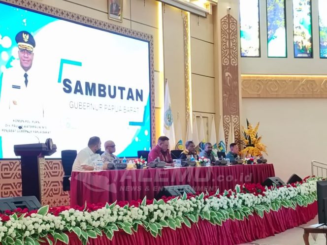 
 Buka Raker Bupati/Walikota, Pj Gubernur Papua Barat Fokus Bahas Isu Berkembang di 2023