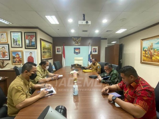 
 Bupati Hermus Bahas Urusan SMA/SMK Bersama  Direktur Jenderal Bina Pembangunan Daerah