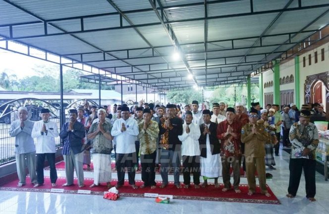 
 Bupati Hermus Indou Safari Ramadhan Bersama Umat Muslim di Masjid Al-Fatah