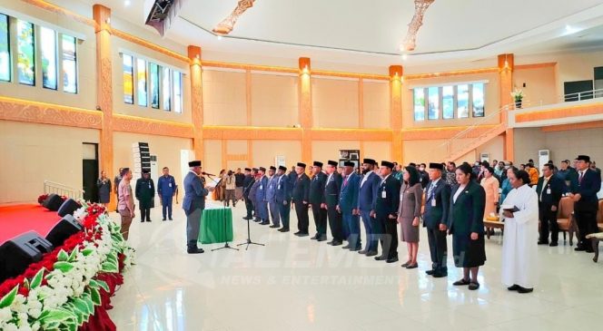 
 Gubernur Paulus Waterpauw Reshuffle Sejumlah Pejabat Pemprov Papua Bara