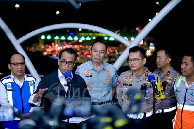 
 Rivan A. Purwantono: Menteri Perhubungan, Kakorlantas Polri dan Jasa Raharja Amankan Mudik di Km 70 Tol Cikarang Utama