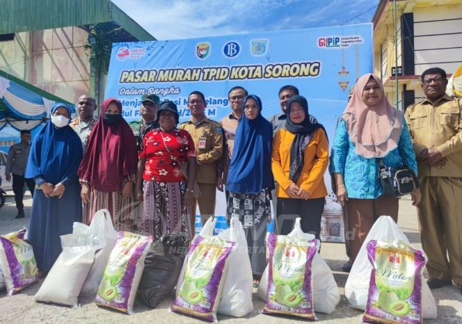 
 Tekan Inflasi, BI Kolaborasi Bersama TPID Kota Sorong Gelar Pasar Murah Lebaran