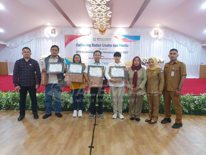 
 Gelar Gathering, BPJS Kesehatan Manokwari Beri Award Kepada Badan Usaha dan Media