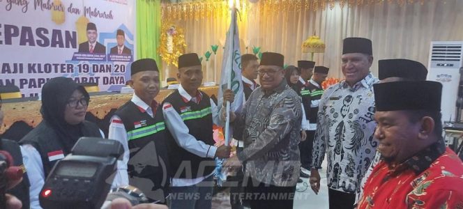 
 Lepas Calon Jamaah Haji Asal PB dan PBD, Ini Pesan Waterpauw dan Musa’ad