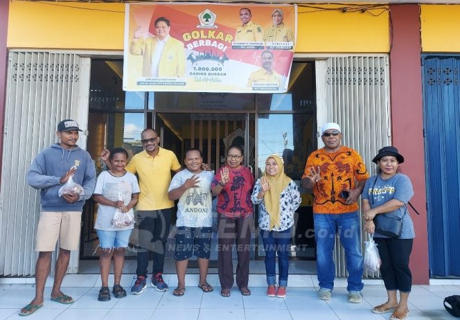 
 Idul Adha 1444 H, DPD Partai Golkar Papua Barat Bagikan 300 Kantong Daging Qurban