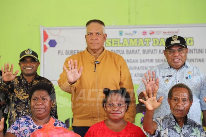 
 Kampung Atibo Saksi Deklarasi Percepatan Penanganan Kemiskinan Ekstrim dan Penurunan Stunting