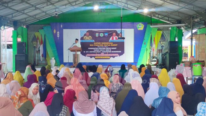 
 Safari Ramadhan di Pesantren Salafiyah SP III, Pj. Gubernur Waterpauw : Terus Jaga Kerukunan dan Kedamaian