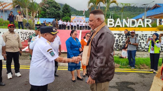 
 Rombongan Kunker Gubernur Papua Barat Tiba di Wondama 