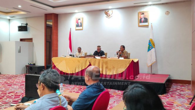 
 Kolaborasi Pemprov Papua Barat, Pemkab Manokwari dan KNPI Kerja Bakti Bersama di Pulau Mansinam