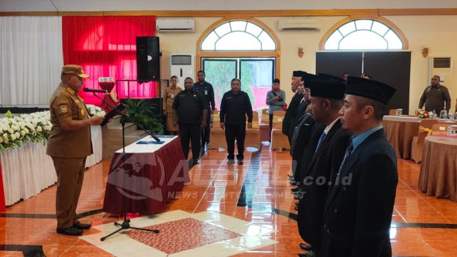 
 Penjabat Gubernur Papua Barat Lantik Panitia Pemilihan Anggota MRPB Periode 2023-2028