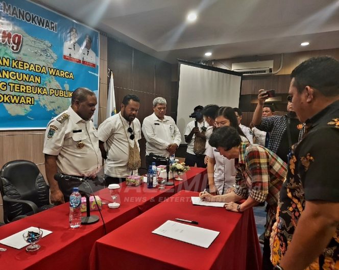
 Pemkab Manokwari Mulai Bayar Ganti Rugi Warga Terdampak Pembangunan Pasar Sanggeng dan RTP Borasi
