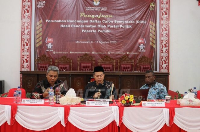 
 KPU Papua Barat Terima Pengajuan Dokumen Perubahan DCS dari 17 Parpol