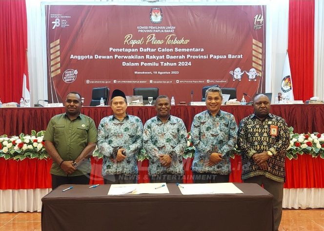 
 KPU Papua Barat Tetapkan 569 Bacaleg Dalam DCS Pileg 2024, Paskalis Semunya : Masyarakat Diminta Beri Tanggapan
