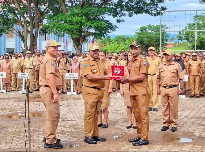 
 Inovasi Pelayanan Sampah Roda 3, Kelurahan Padarni Raih Juara 2 Se-Papua Barat