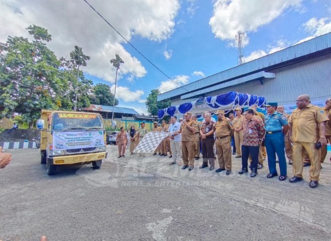 
 Pemprov Papua Barat Salurkan Bantuan Pangan Tahap II Kepada 32.919 Penerima
