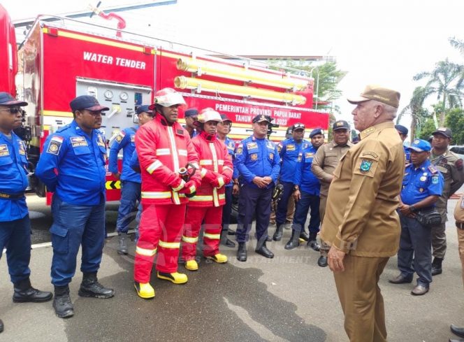 
 Satu Unit Mobil Damkar Disiagakan Selama Fordasi di Papua Barat